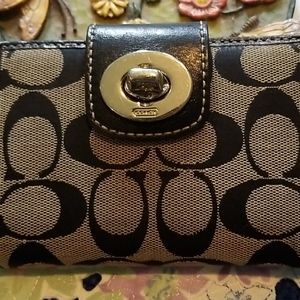 Coach Medium Wallet